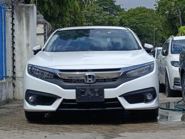 Honda Civic 2019 White