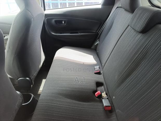 Toyota Vitz 1.5 FWD Hybrid 5dr 2019 White