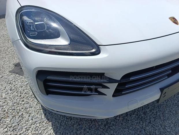 Porsche Cayenne Base AWD 2020 White