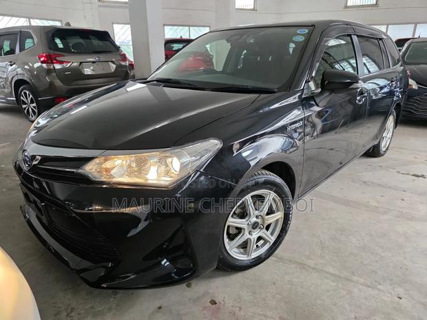 Toyota Corolla Fielder 1.5 Hybrid FWD 2018 Black