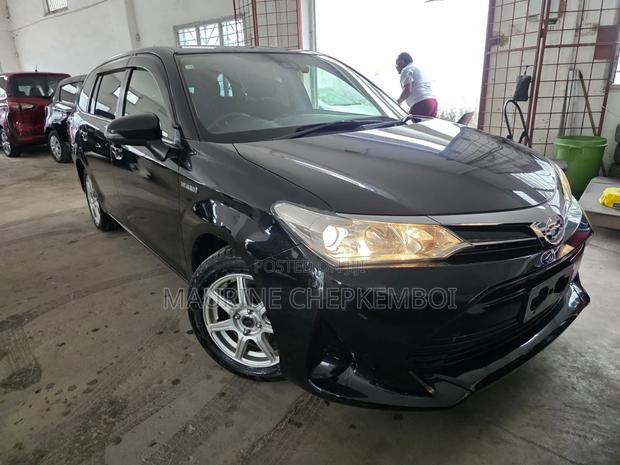 Toyota Corolla Fielder 1.5 Hybrid FWD 2018 Black