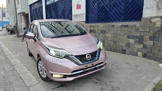 Nissan Note 1.2 Hybrid 2018 Pink