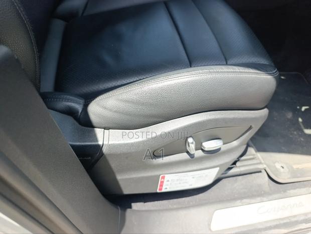 Porsche Cayenne Base AWD 2020 White