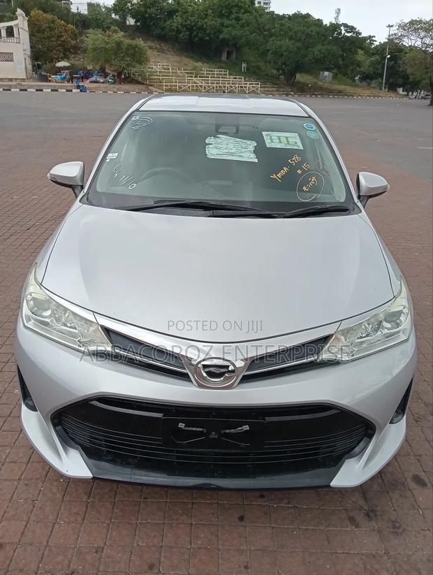 Toyota Corolla Fielder 1.5 Petrol AWD 2019 Silver