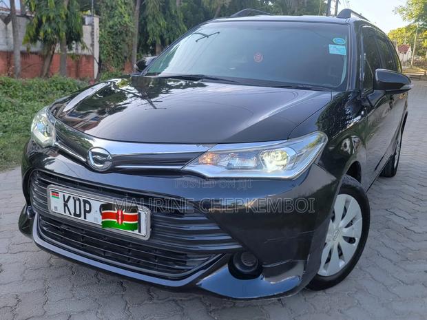 Toyota Corolla Fielder 1.5 Petrol FWD 2017 Black