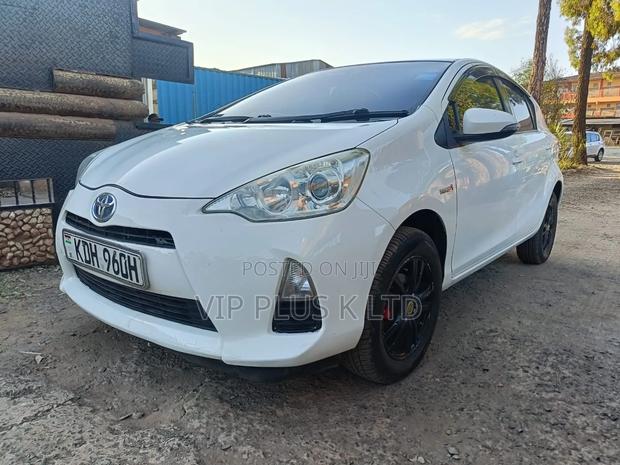 Toyota Aqua 2015 White