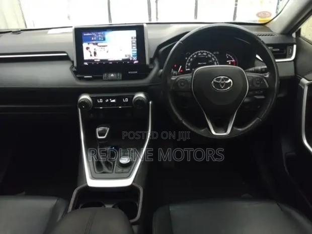 Toyota RAV4 XLE AWD 2019 White