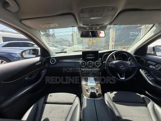 Mercedes-Benz C200 2018 Silver