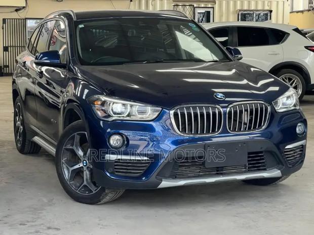 BMW X1 xDrive28i AWD 2018 Blue