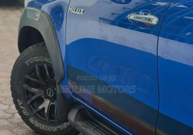 Toyota Hilux Revo Double Cab Deisel 2.4 AWD 2018 Blue