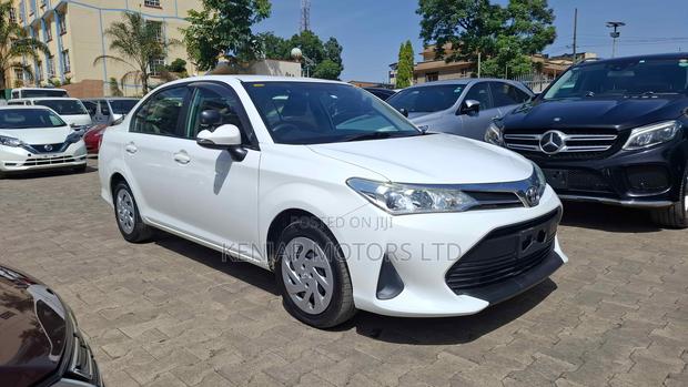 Toyota Axio 1.5 Hybrid 2WD 2018 White