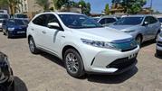 Toyota Harrier 2019 White for sale