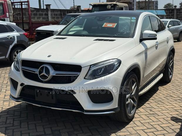 Mercedes-Benz GLE-Class 2019 White