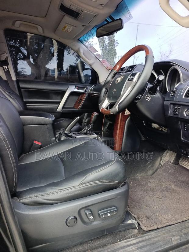 Toyota Land Cruiser Prado 2014 Black