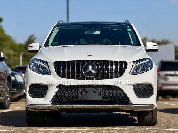 Mercedes-Benz GLE-Class GLE 350d 4MATIC 2018 White