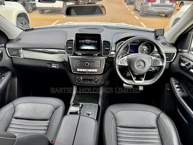 Mercedes-Benz GLE-Class GLE 350d 4MATIC 2018 White