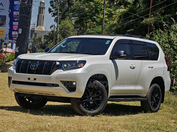 Toyota Land Cruiser Prado 2.8 2021 White
