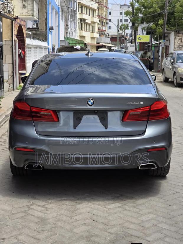 BMW 530 2019 Gray