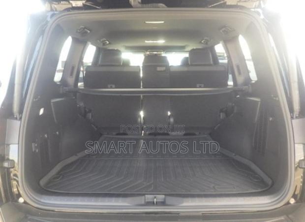 Toyota Land Cruiser LC300 2023 Black