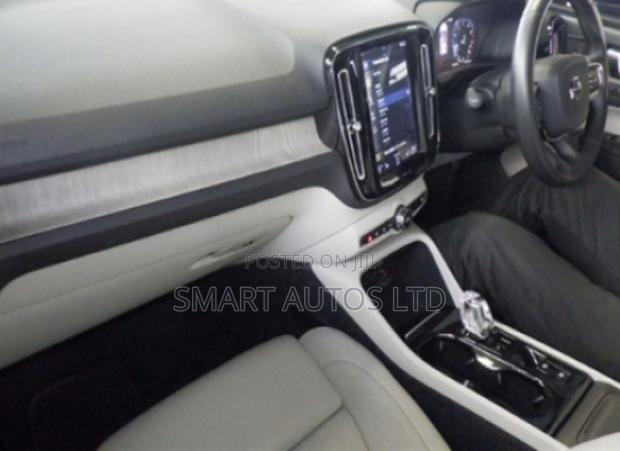Volvo XC40 2019 Blue