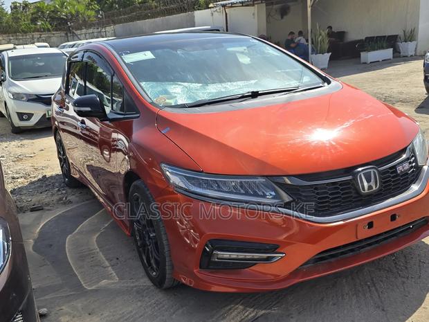 Honda Jade 1.5 Hybrid 2019 Orange