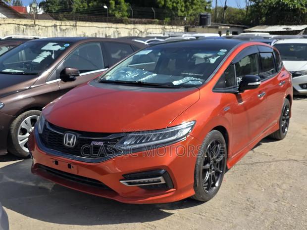 Honda Jade 1.5 Hybrid 2019 Orange