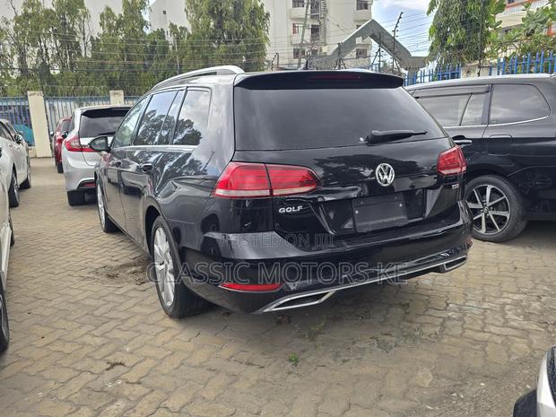 Volkswagen Golf Variant 2019 Black