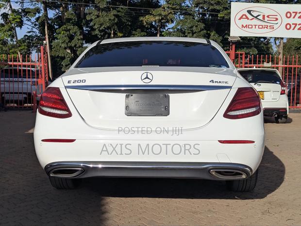 Mercedes-Benz E200 2018 White