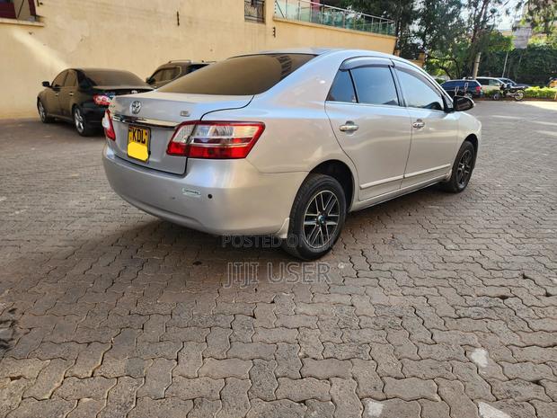 Toyota Premio 1.5 FWD 2016 Silver