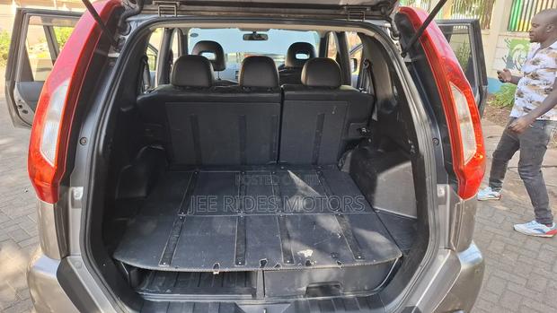 Nissan X-Trail 2.0 Petrol XE 2012 Gray