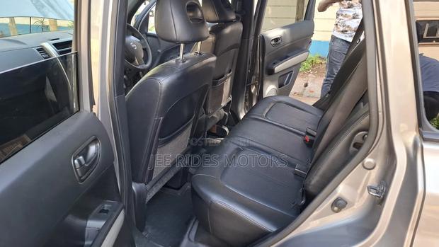 Nissan X-Trail 2.0 Petrol XE 2012 Gray
