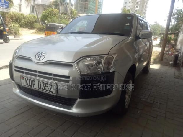 Toyota Probox 1.5 DX Comfort 2WD 2018 Silver