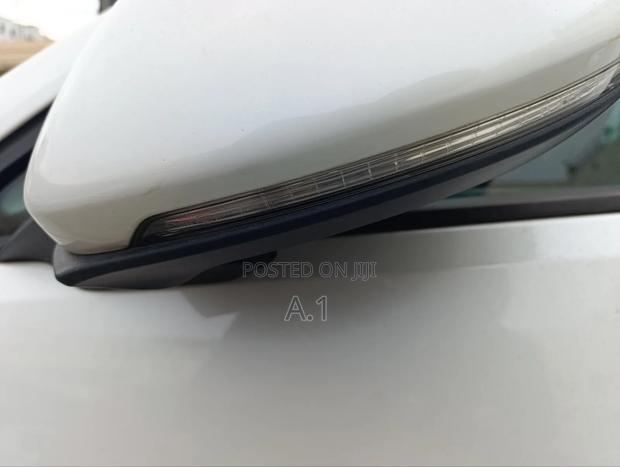 Volkswagen Golf 1.4T S FWD 2019 White