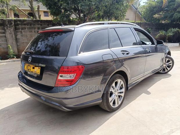Mercedes-Benz C180 2012 Gray