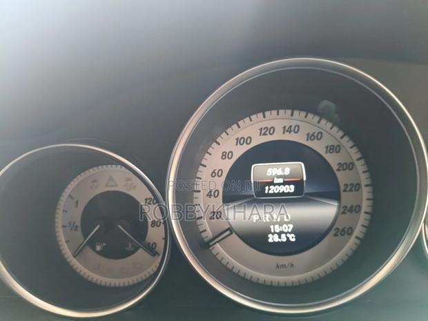 Mercedes-Benz C180 2012 Gray