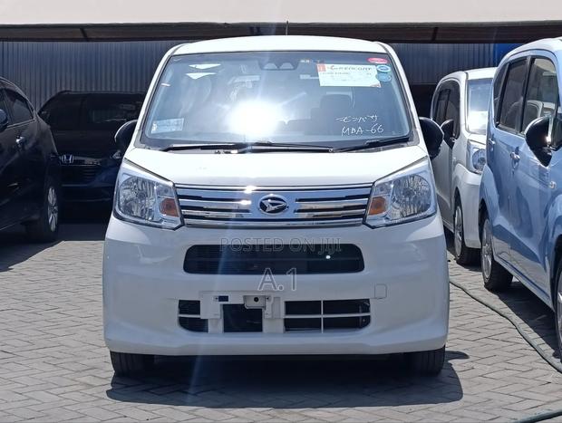 Daihatsu Move 2018 White