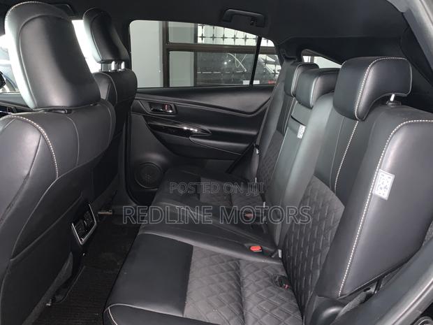 Toyota Harrier 2.0 2018 Black