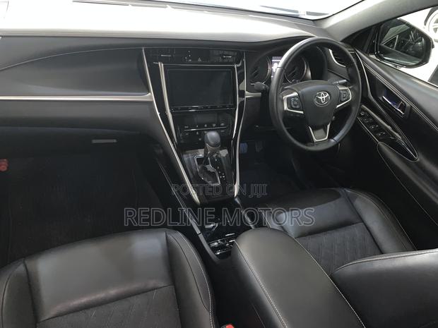 Toyota Harrier 2.0 2018 Black