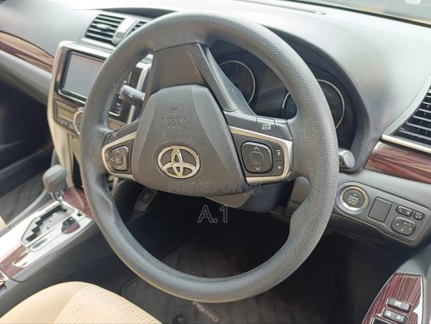 Toyota Premio 1.5 FWD 2019 Red