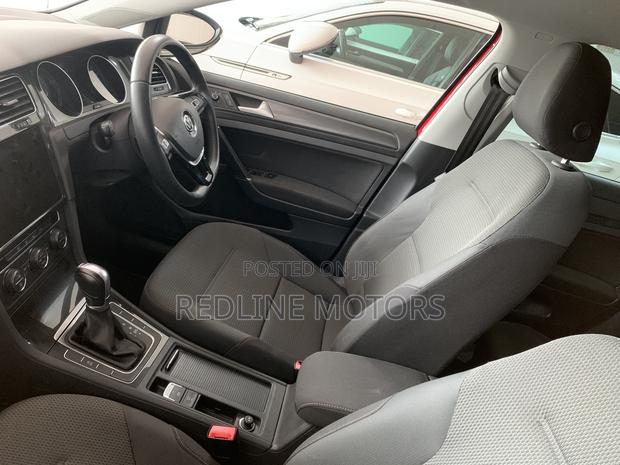 Volkswagen Golf TSI SE FWD 2018 Red