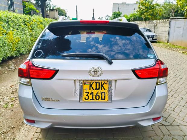 Toyota Corolla Fielder 1.5 Petrol FWD 2015 Silver