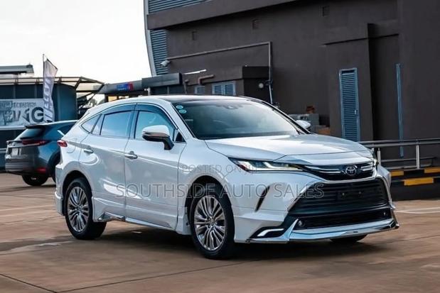 Toyota Harrier 2.0 2020 White