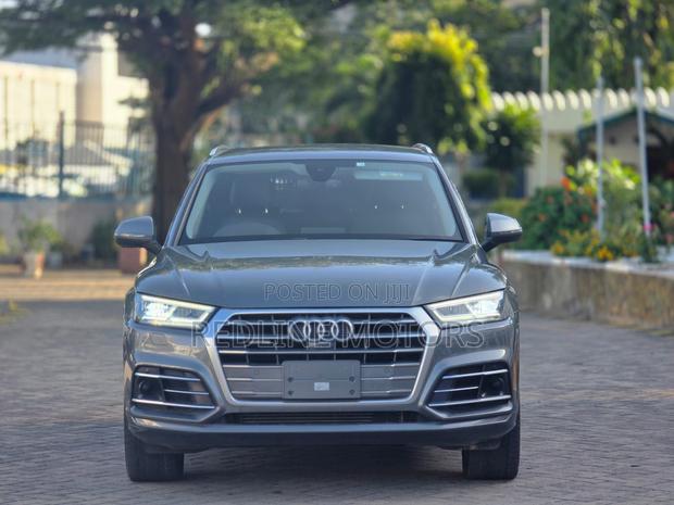 Audi Q5 2018 Gray