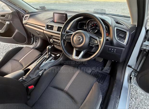 Mazda Axela 2019 Silver