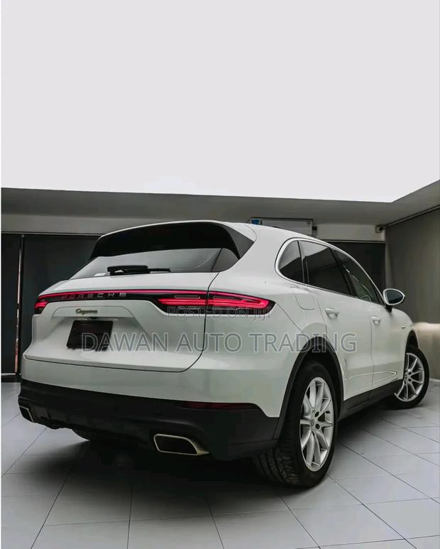 Porsche Cayenne 2020 White