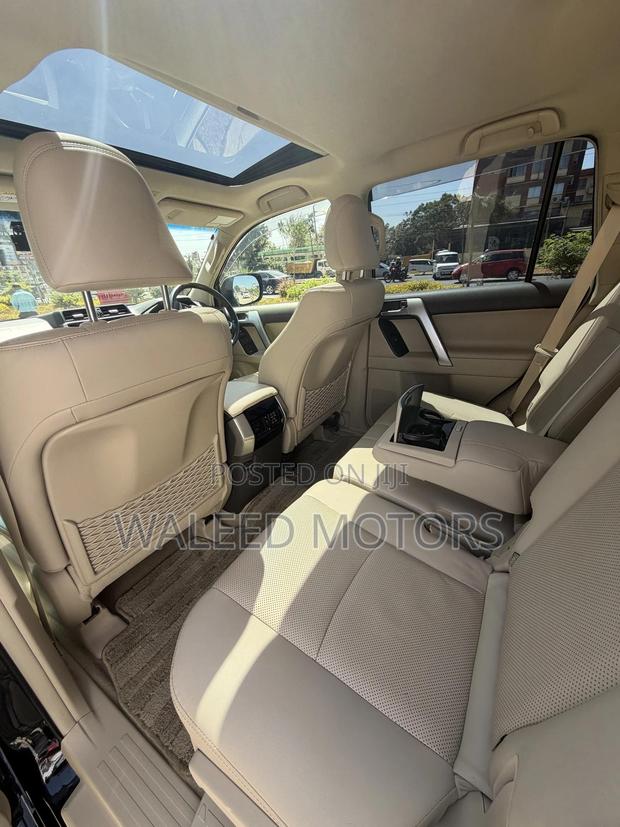 Toyota Land Cruiser Prado 2.8 2019 Black
