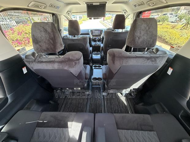 Toyota Alphard 2.5 Petrol FWD 2019