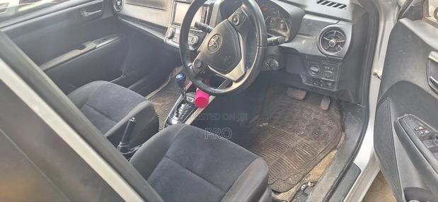 Toyota Corolla Fielder 2015 Silver
