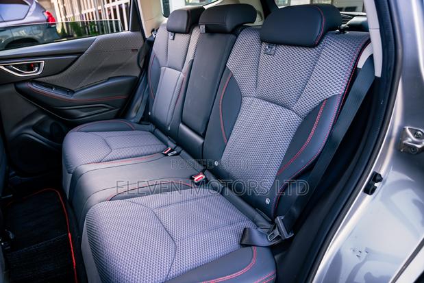 Subaru Forester 2019 Silver
