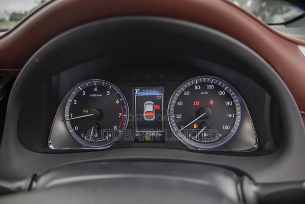 Toyota Harrier 2.0 2019 White